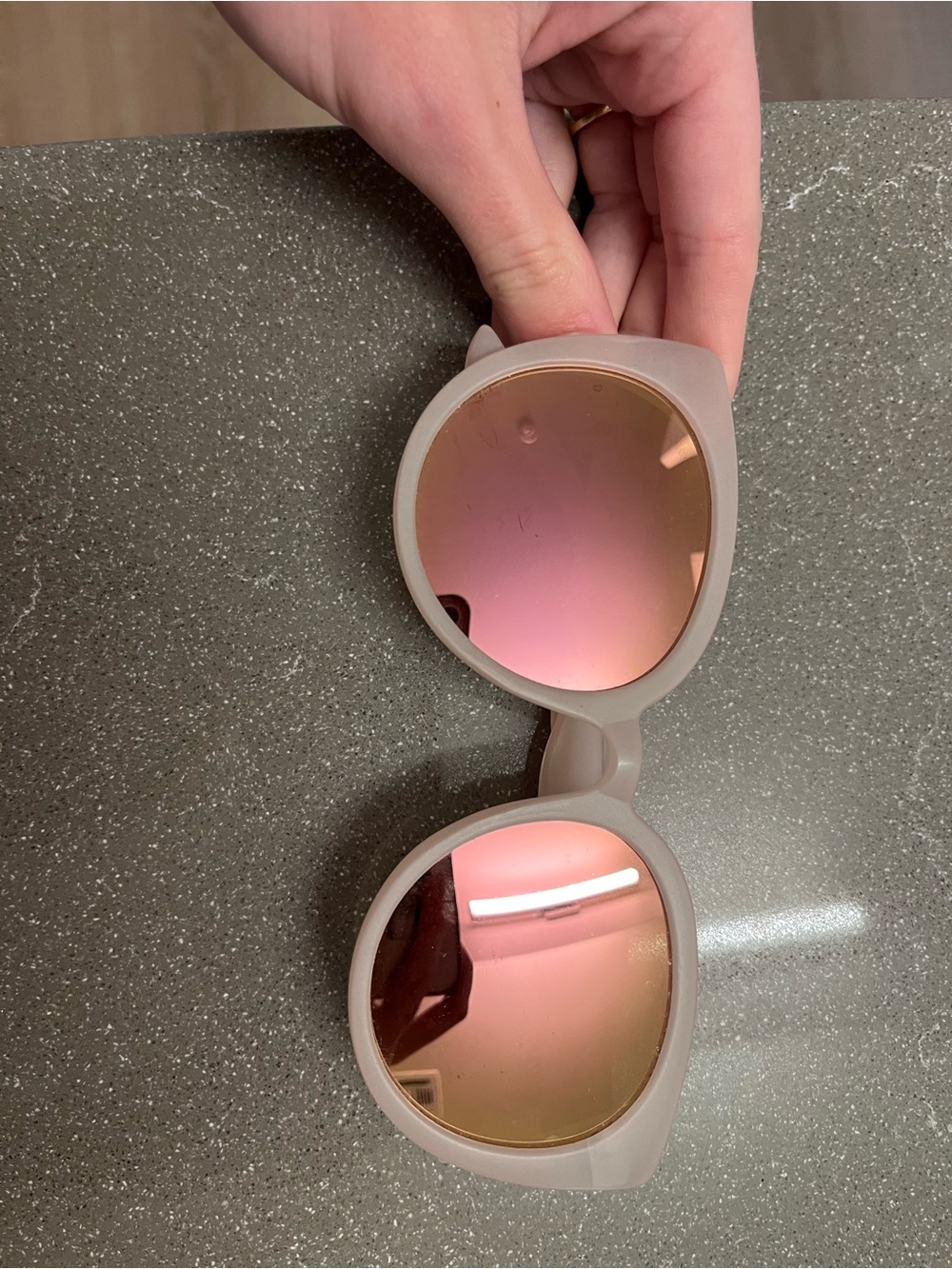 Pink Mirrored Round Sunglasses
